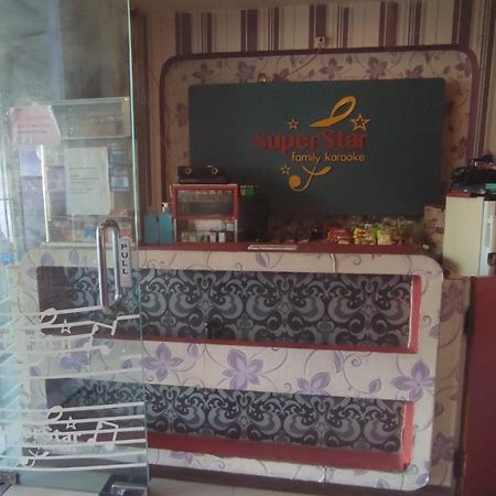 Superstar Residence Tomohon Redpartner מראה חיצוני תמונה