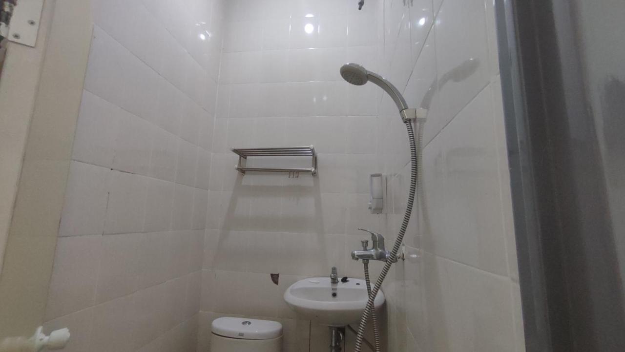 Superstar Residence Tomohon Redpartner מראה חיצוני תמונה